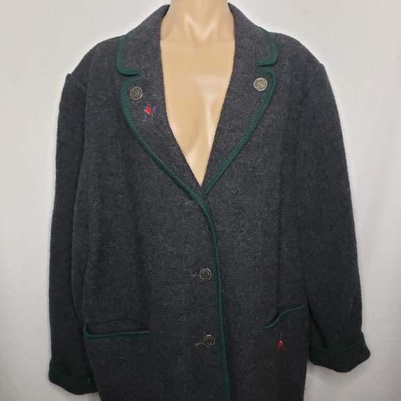Vintage Wool Embroidered Elegance Jacket - Picture 6 of 10